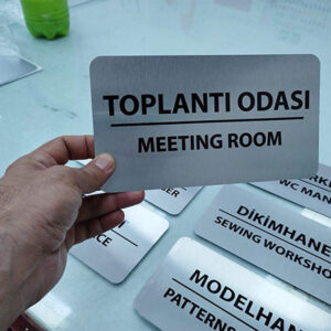 Süblimasyon metal kapı isimlikleri